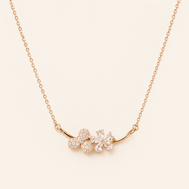 Elise Clover Necklace